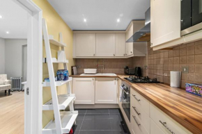 GuestReady - Cosy & Vibrant West Kensington Flat - sleeps 3